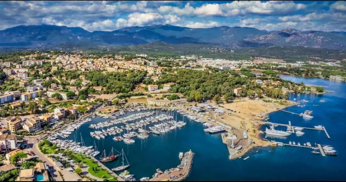 Villa Le Corail Rouge Corse Lecci Esterno foto
